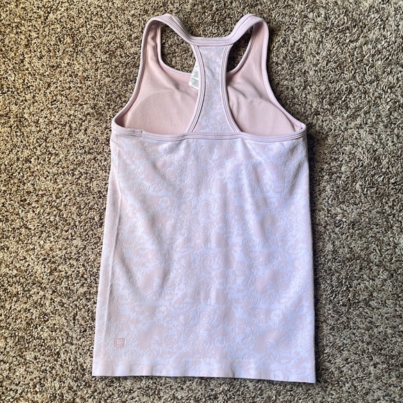 Fabletics-Brynn Seamless Tank XS Waterlily - Picture 4 of 5